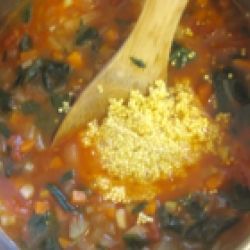 Томатный суп с пшеном и белой фасолью