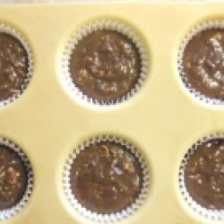 Бананово-овсяные шоколадные капкейки по-американски