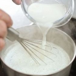 Молочный кисель с ванилью