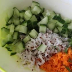 Салат с крабовыми палочками и рисом Басмати