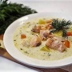 Бергенский крем-суп с рыбой и креветками